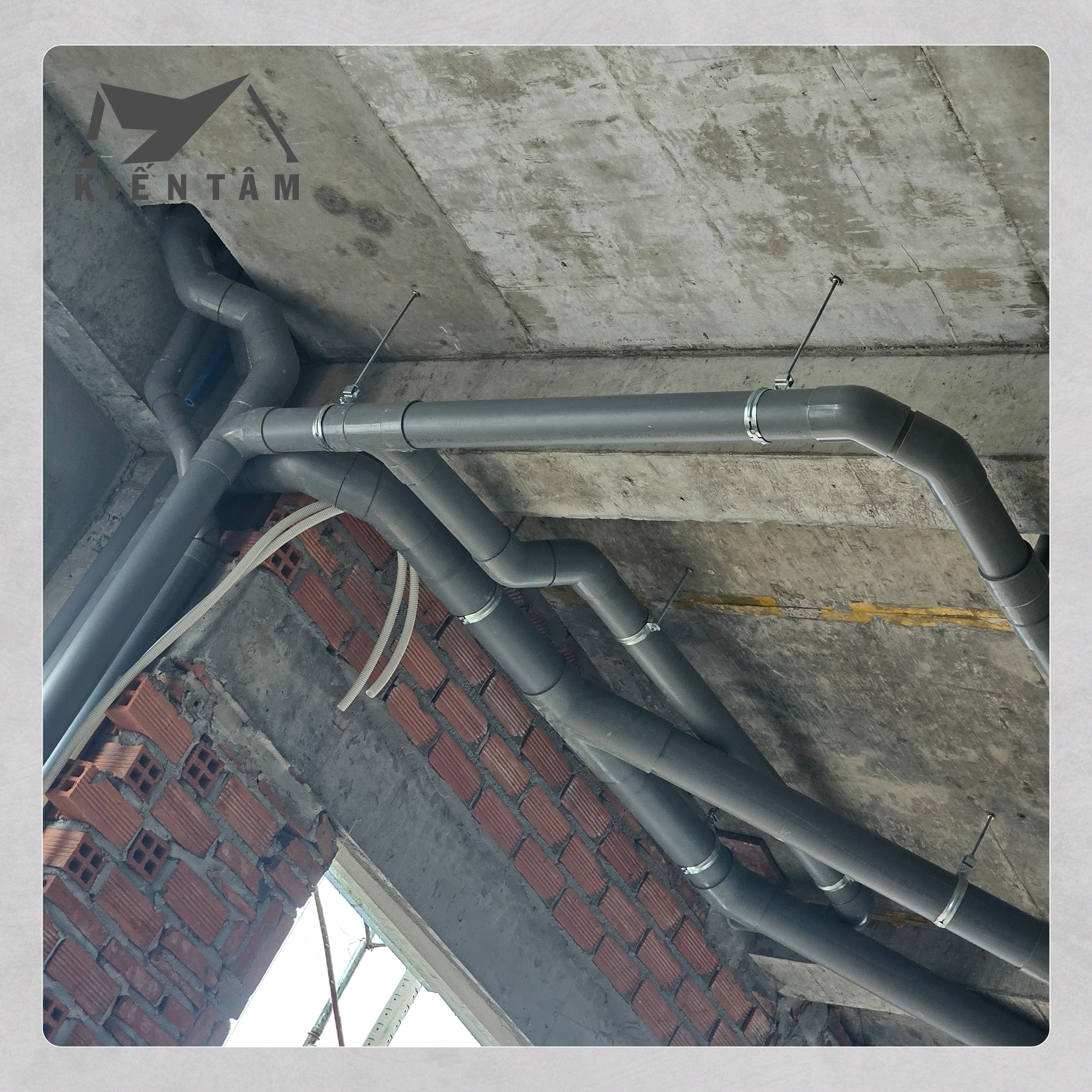 32 mep-treo ty ống